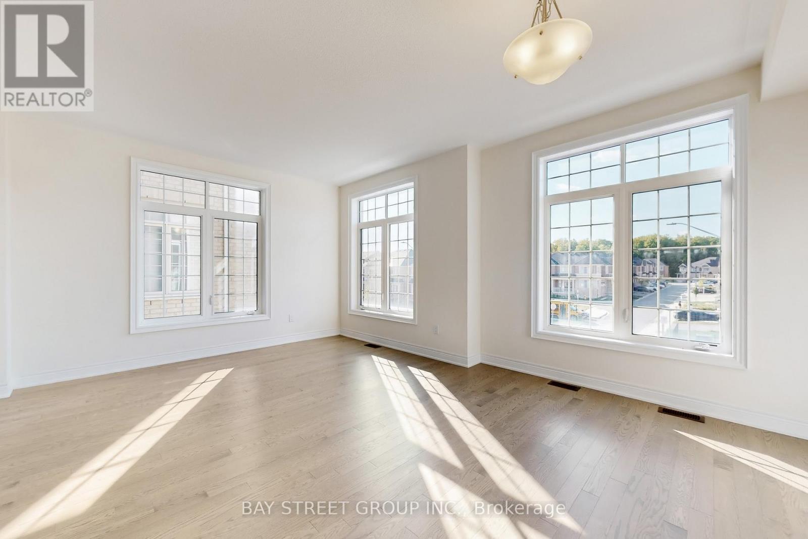 3450 Denison Street, Markham, Ontario  L3S 0E9 - Photo 12 - N12755062