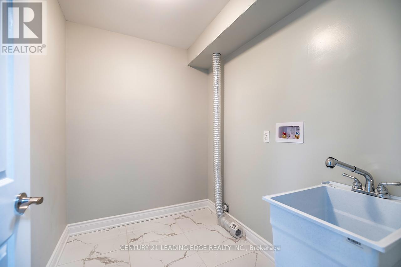 121 Trail Ridge Lane, Markham, Ontario  L6C 2C6 - Photo 26 - N12755142