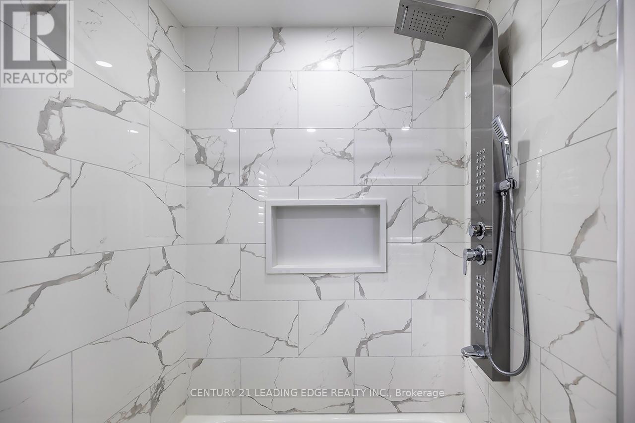 121 Trail Ridge Lane, Markham, Ontario  L6C 2C6 - Photo 27 - N12755142