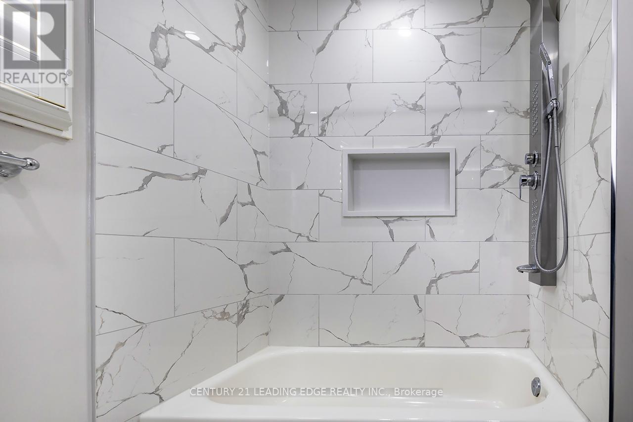 121 Trail Ridge Lane, Markham, Ontario  L6C 2C6 - Photo 28 - N12755142