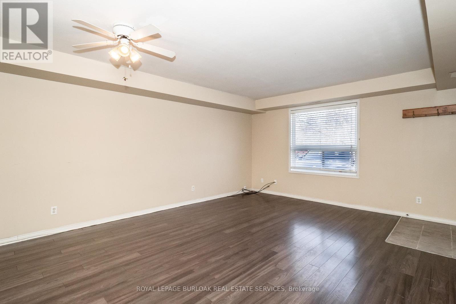 94 Sanford Street, Barrie (Sanford), Ontario  L4N 3C5 - Photo 8 - S12755048