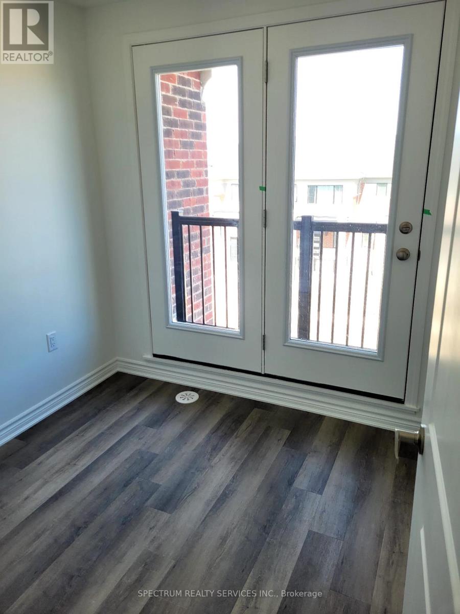 94 Ennerdale Street, Barrie, Ontario  L9J 0G5 - Photo 6 - S12755060