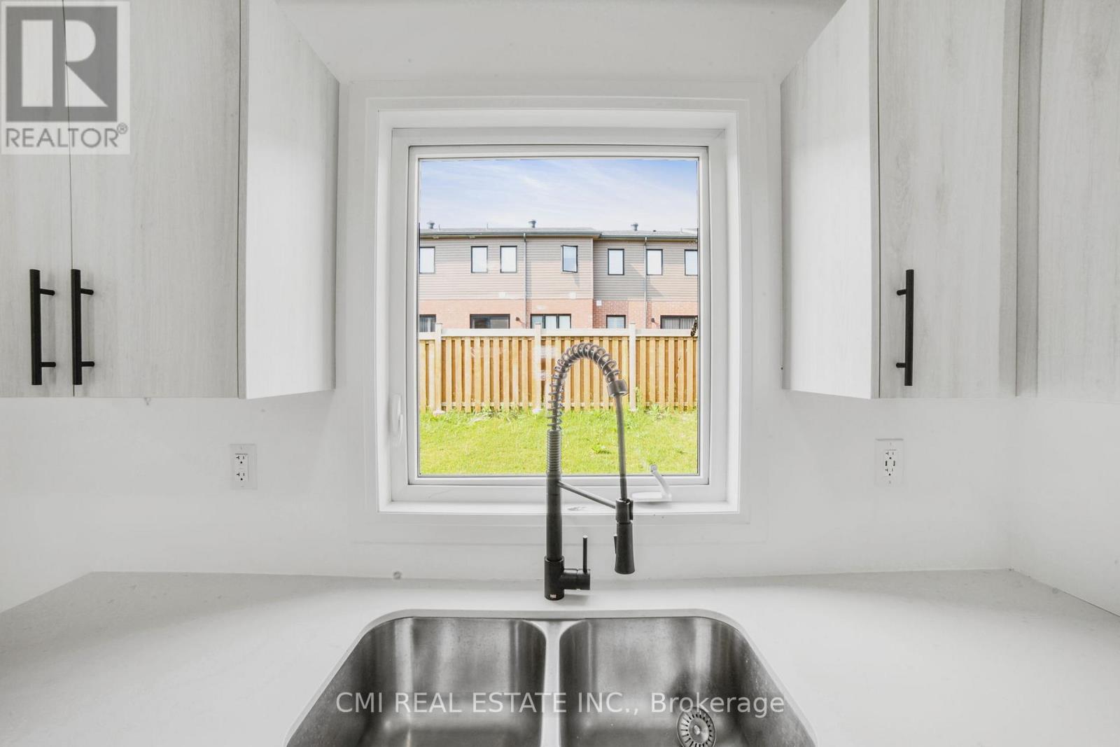 79 Gateland Drive, Barrie (Painswick South), Ontario  L9J 0N2 - Photo 36 - S12755096