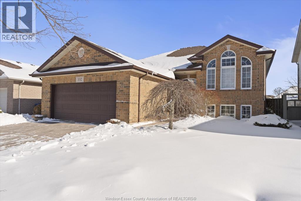 552 MCTAGUE COURT, Windsor, Ontario