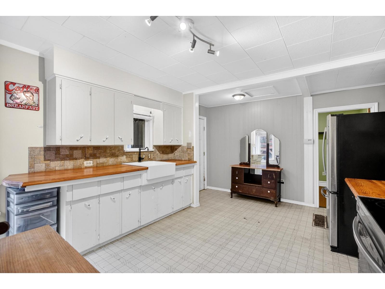 1174 176 Street, Surrey, British Columbia  V3Z 9S5 - Photo 11 - R3085901