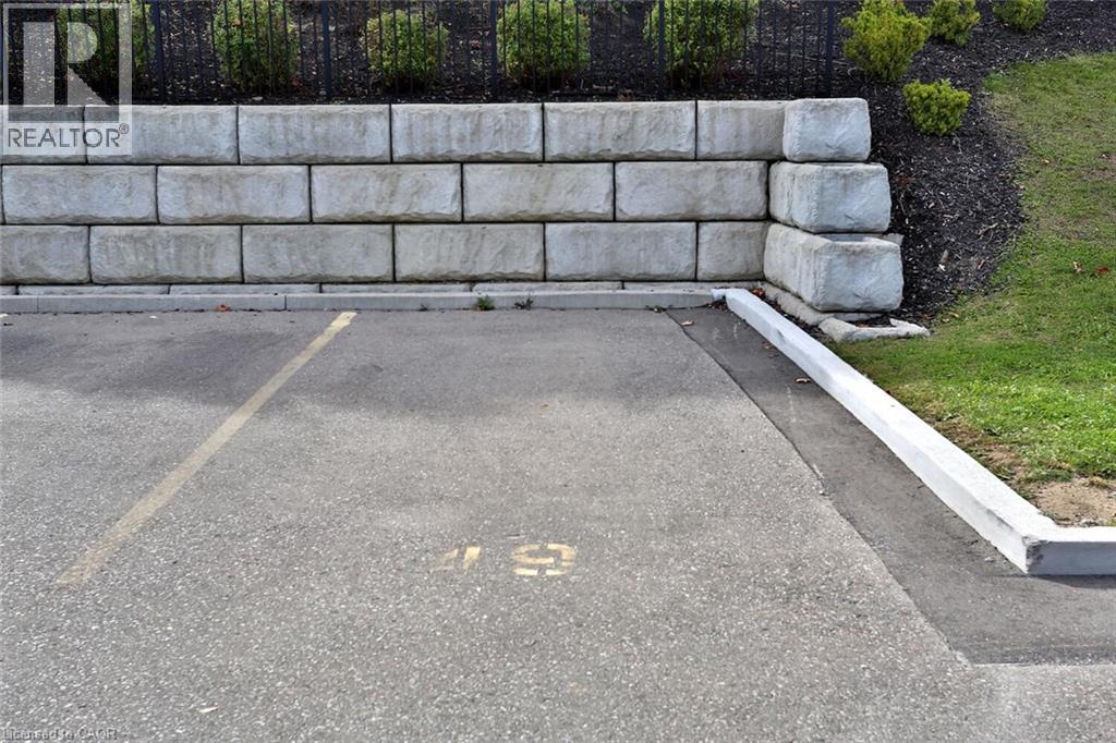 5 Wake Robin Drive Unit# 118, Kitchener, Ontario  N2E 0H6 - Photo 23 - 40786031