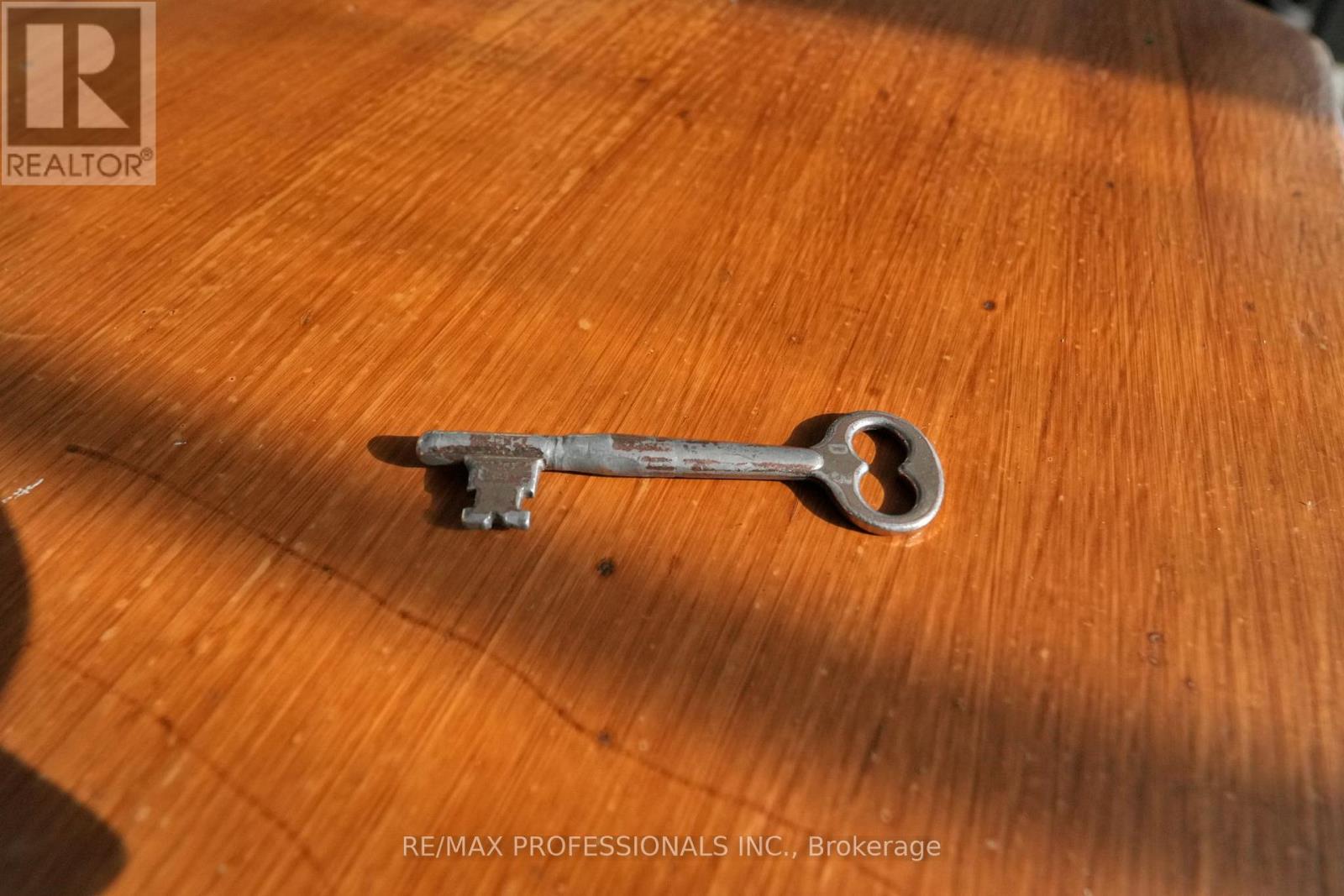 68 Dixon Avenue, Toronto, Ontario  M4L 1N6 - Photo 33 - E12754434