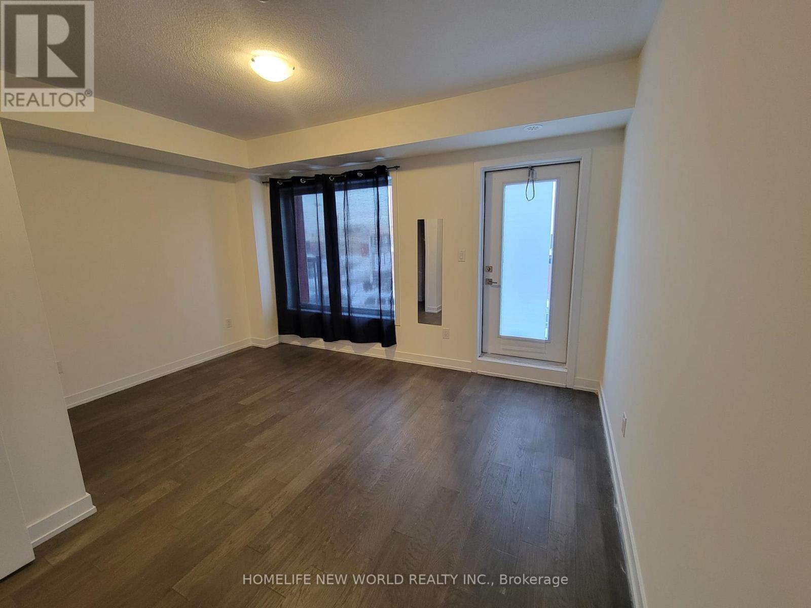 114 William Duncan Road, Toronto, Ontario  M3K 0C7 - Photo 12 - W12754986