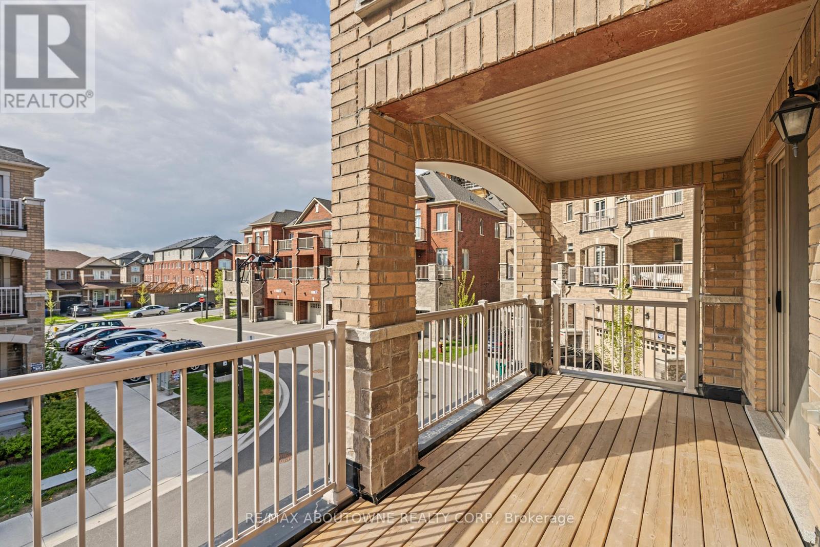 533 Dundas Street E, Oakville, Ontario  L6H 3P6 - Photo 20 - W12754998