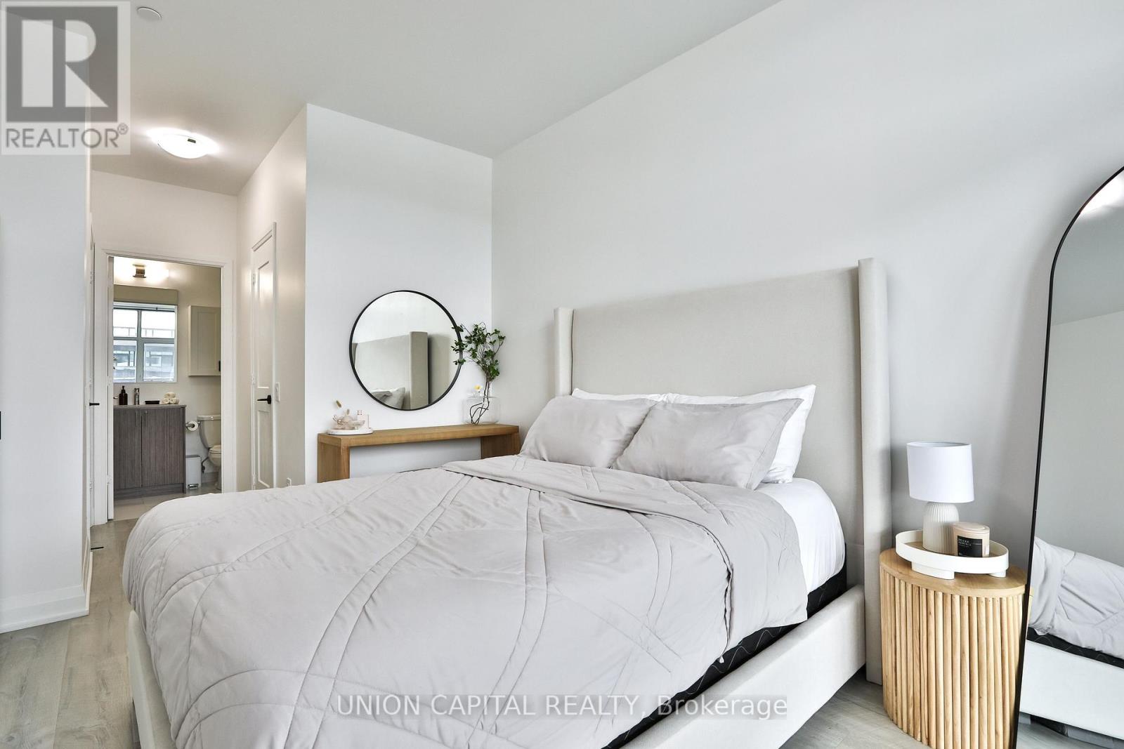 303 - 50 George Butchart Drive, Toronto, Ontario  M3K 0C9 - Photo 15 - W12755028