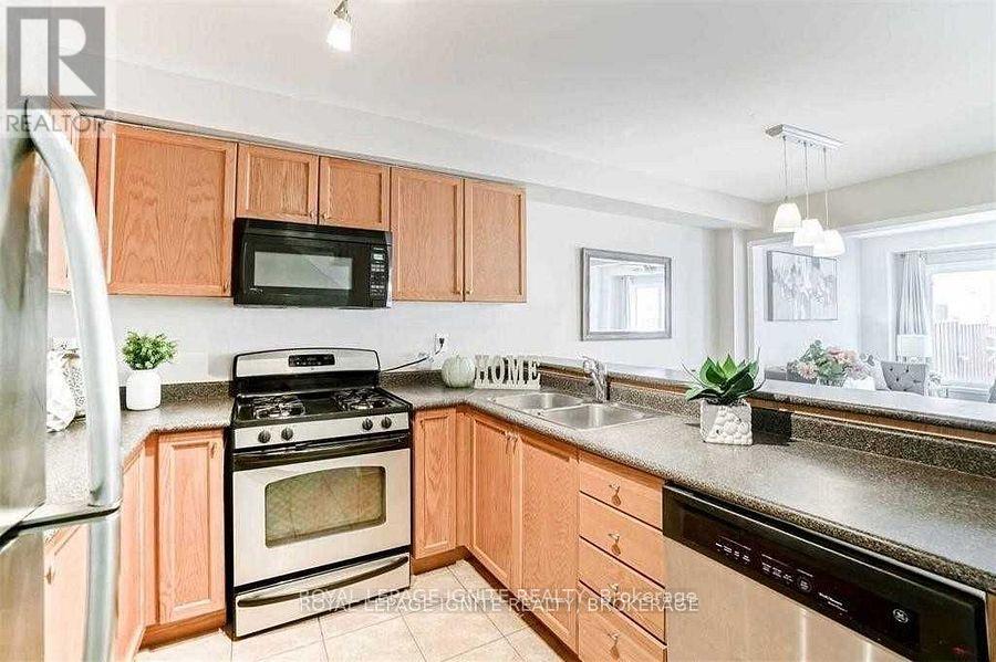 34 Sugarberry Drive, Brampton, Ontario  L6X 0K3 - Photo 16 - W12755078