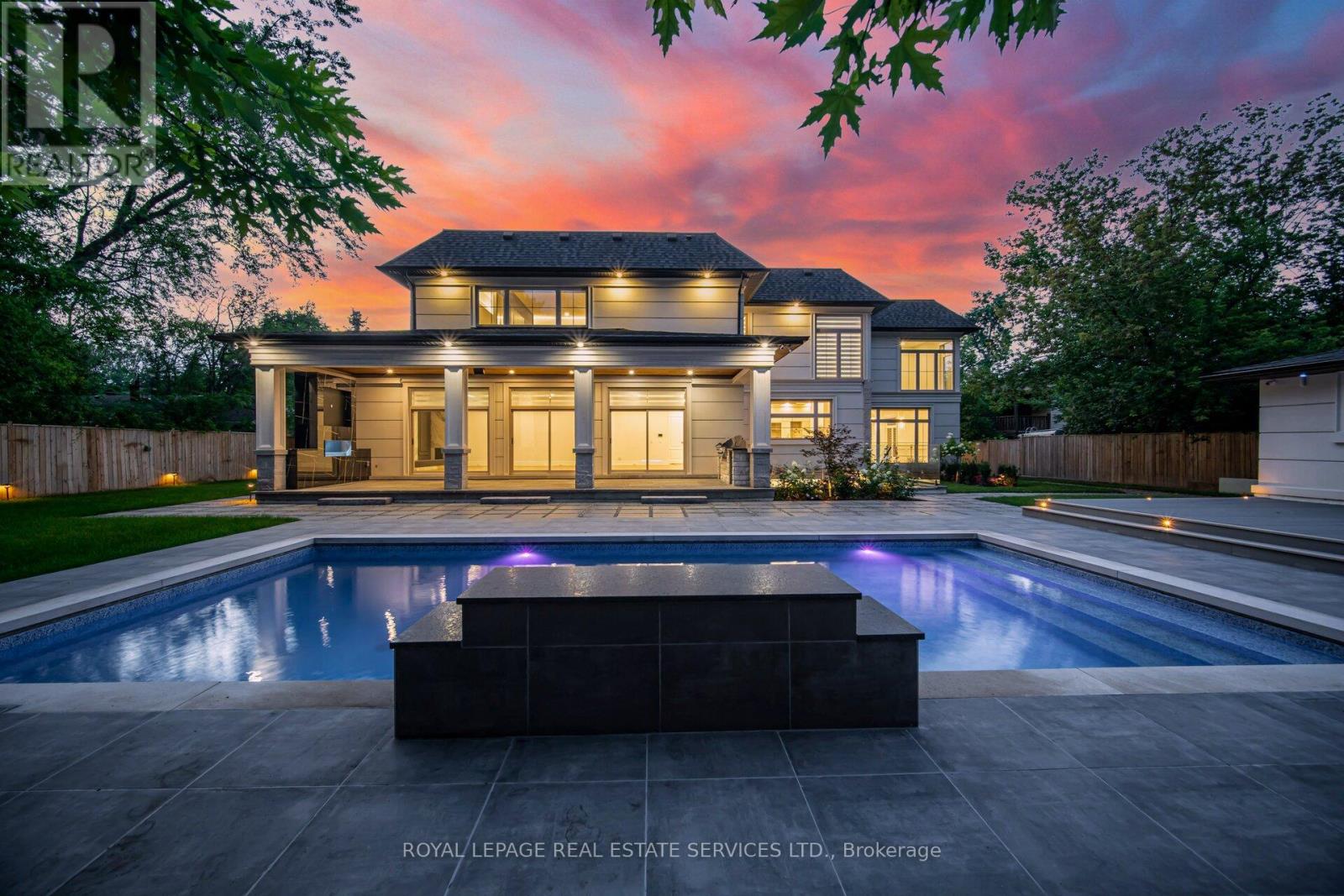 2014 Lakeshore Road W, Oakville, Ontario  L6L 1G7 - Photo 47 - W12755092