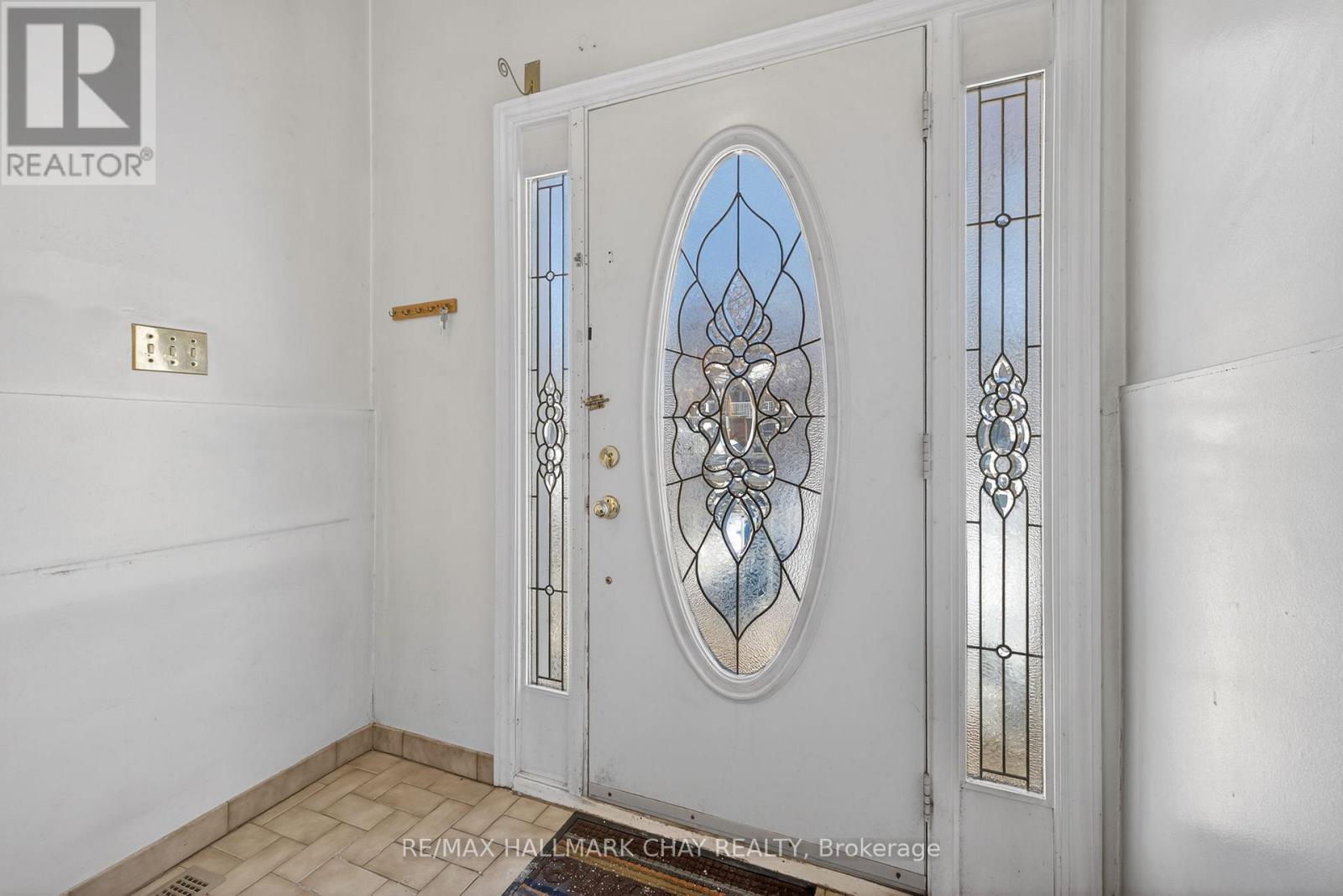 328 Lara Woods, Mississauga, Ontario  L5A 3A9 - Photo 5 - W12755130