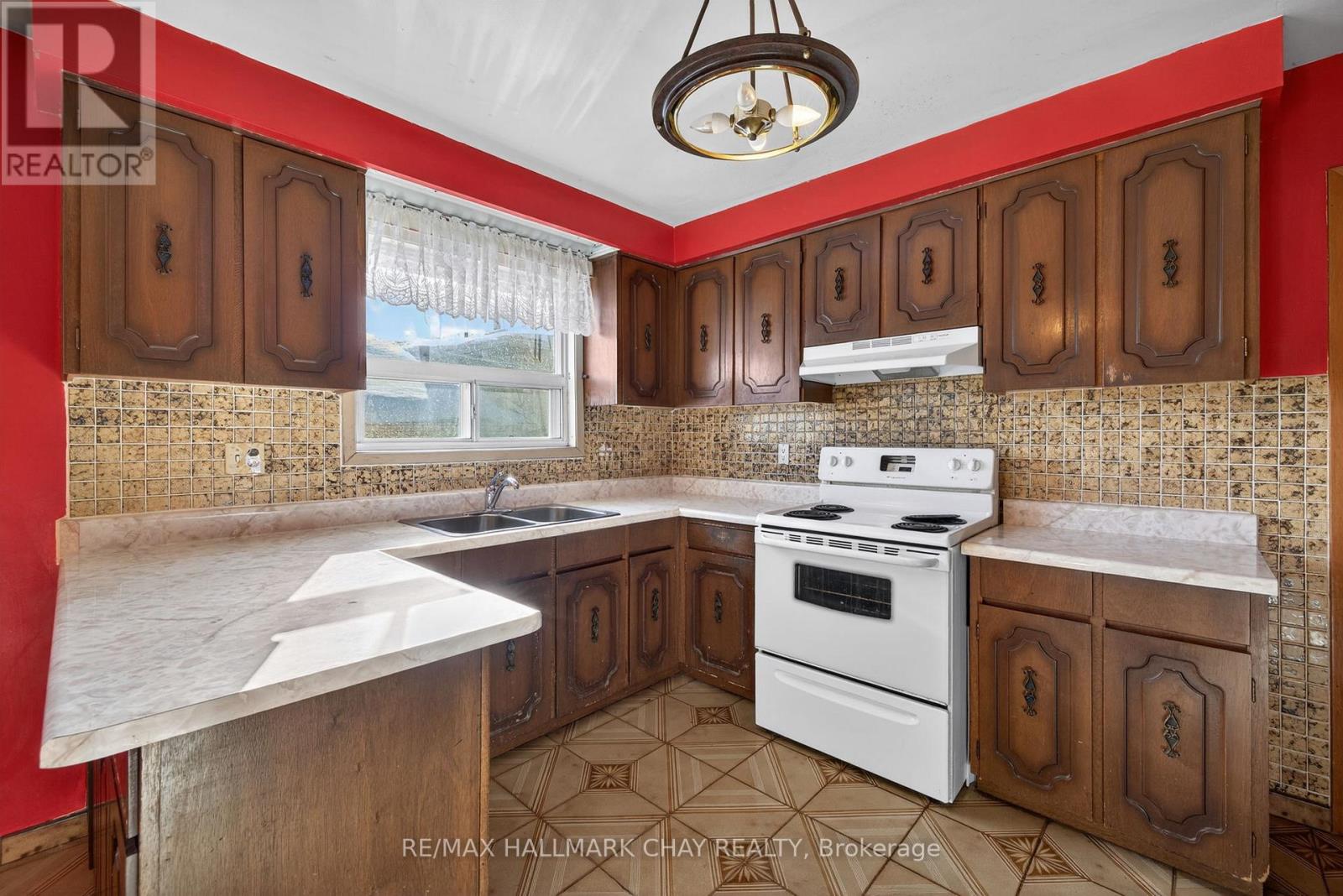 328 Lara Woods, Mississauga, Ontario  L5A 3A9 - Photo 9 - W12755130