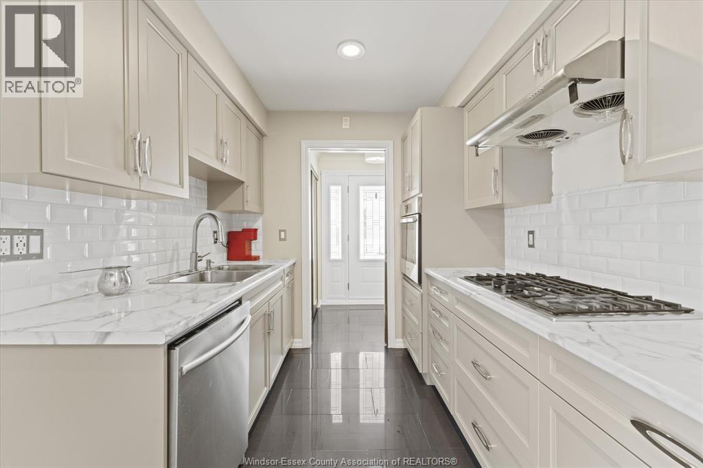 386 Woodridge, Tecumseh, Ontario  N8N 3A8 - Photo 6 - 26002508