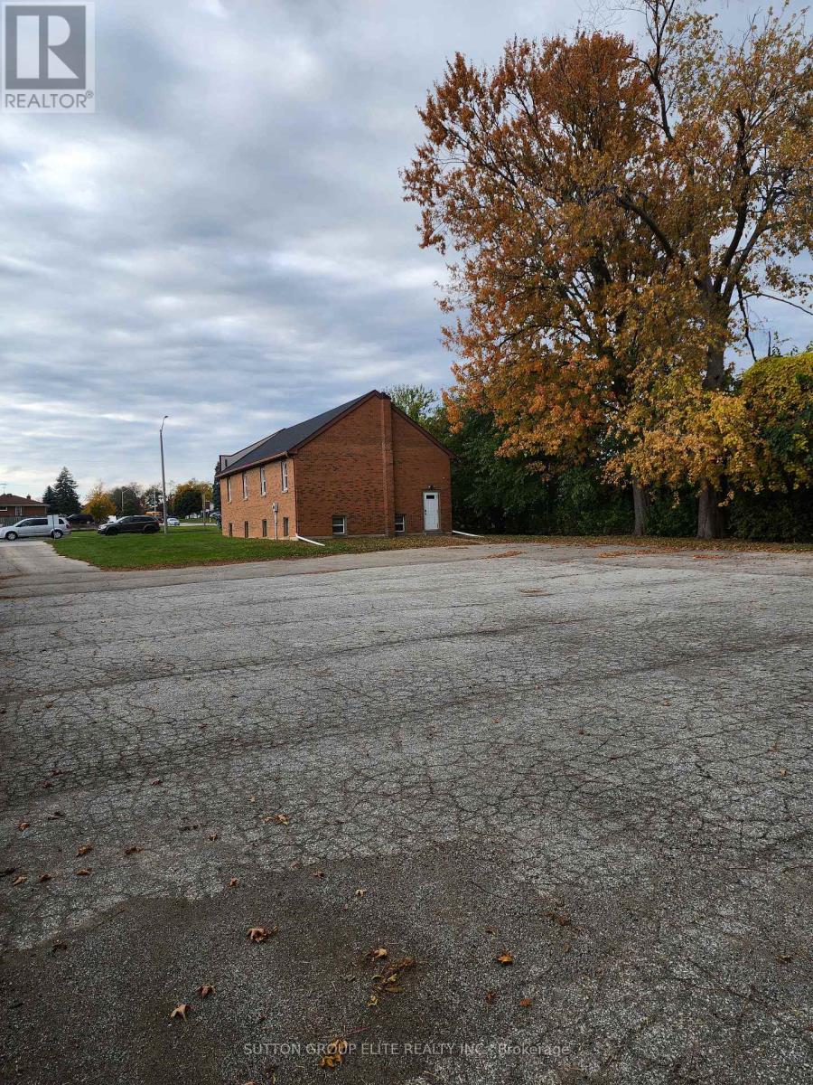 312 Erie Street S, Leamington, Ontario  N8H 3C5 - Photo 8 - X12754982