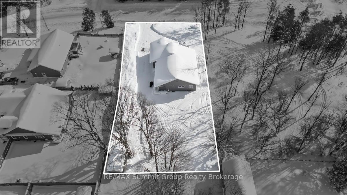 135 Confederation Drive, Chatsworth, Ontario  N0H 1R0 - Photo 32 - X12755256