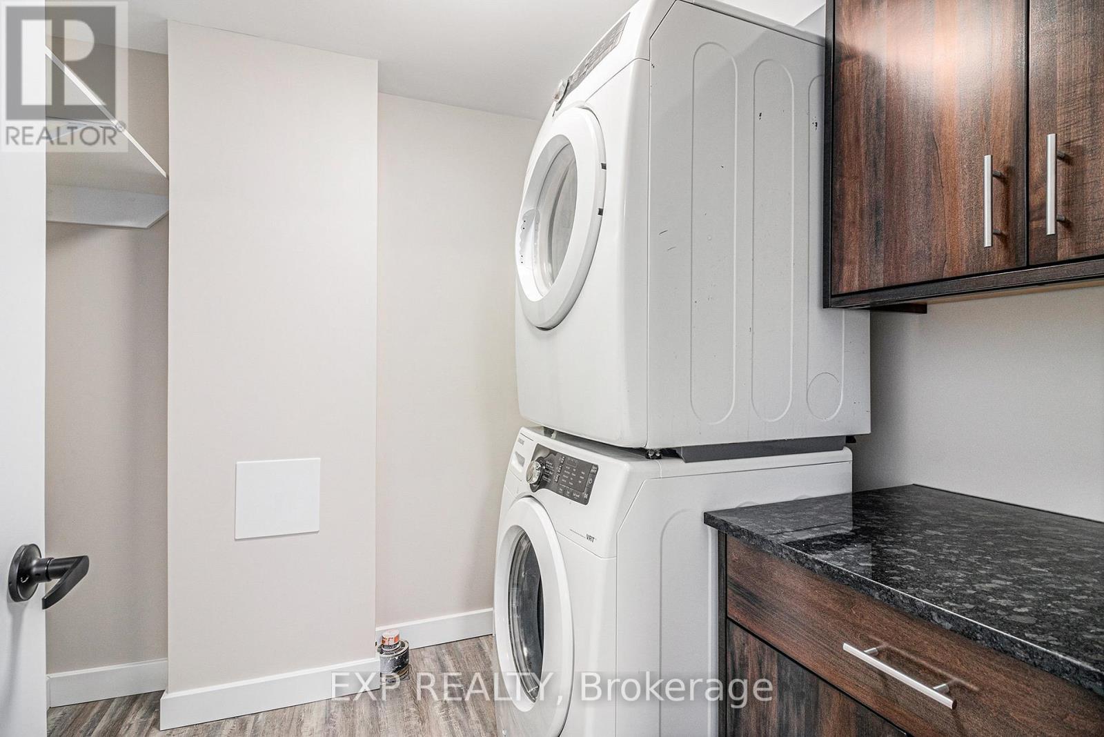 B - 1513 Queenswood Crescent, Ottawa, Ontario  K1E 1L3 - Photo 13 - X12755236