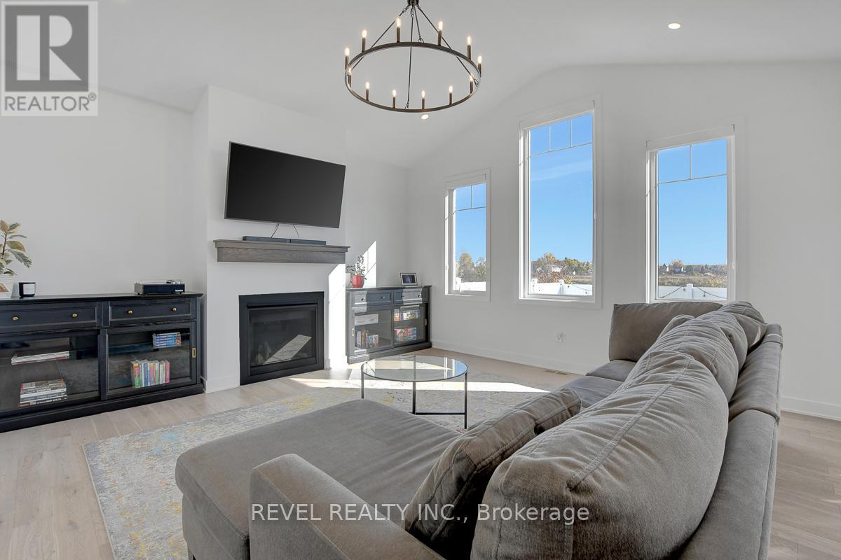 1022 Showman Street, Ottawa, Ontario  K0A 2Z0 - Photo 11 - X12755254