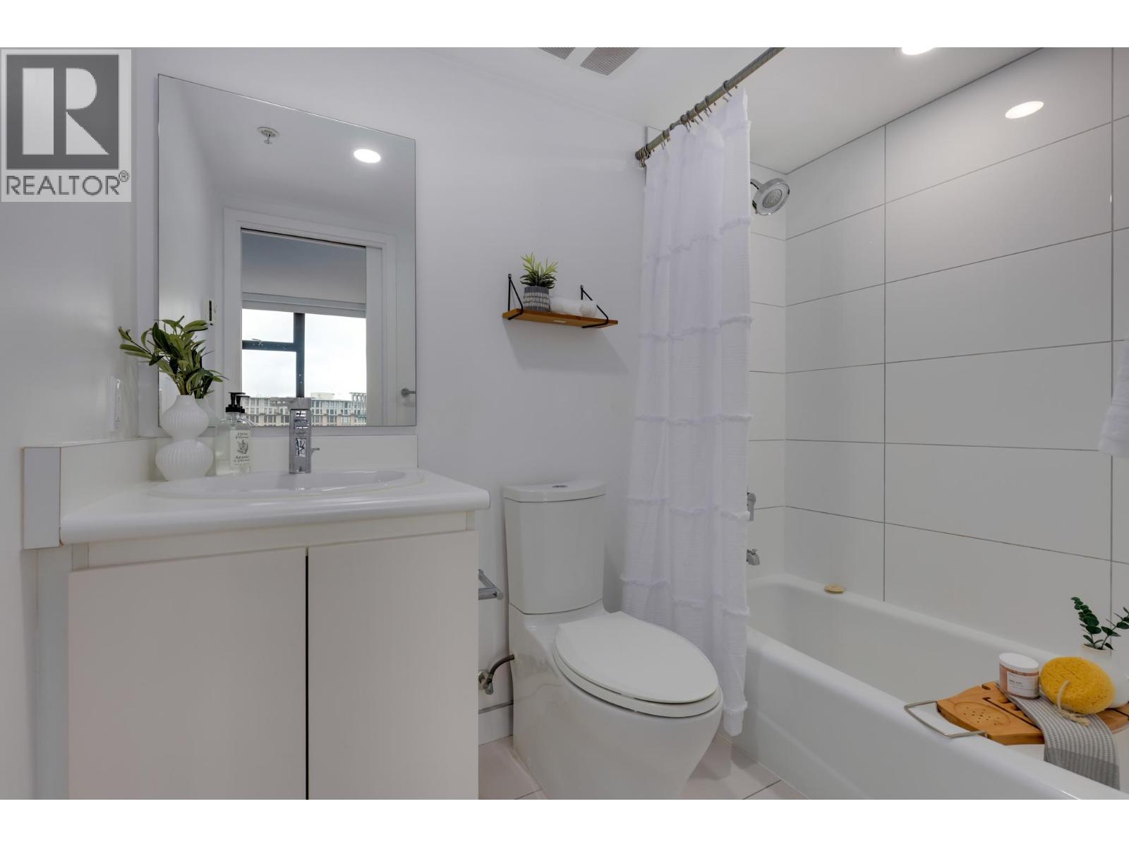 1102 66 W Cordova Street, Vancouver, British Columbia  V6B 0L2 - Photo 14 - R3086207