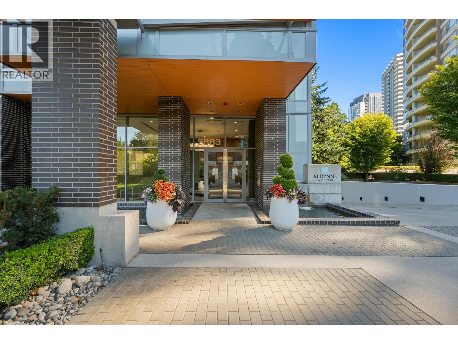 3707 5883 Barker Avenue, Burnaby, British Columbia  V5H 0G4 - Photo 3 - R3086223