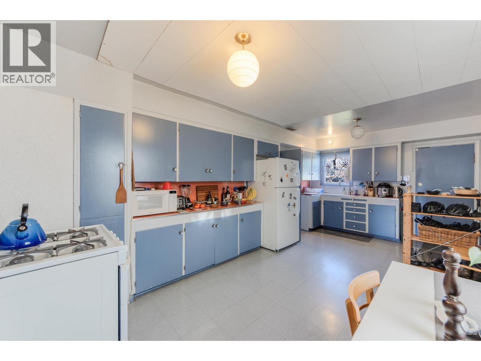 4791 Culloden Street, Vancouver, British Columbia  V5V 4X8 - Photo 11 - R3086192