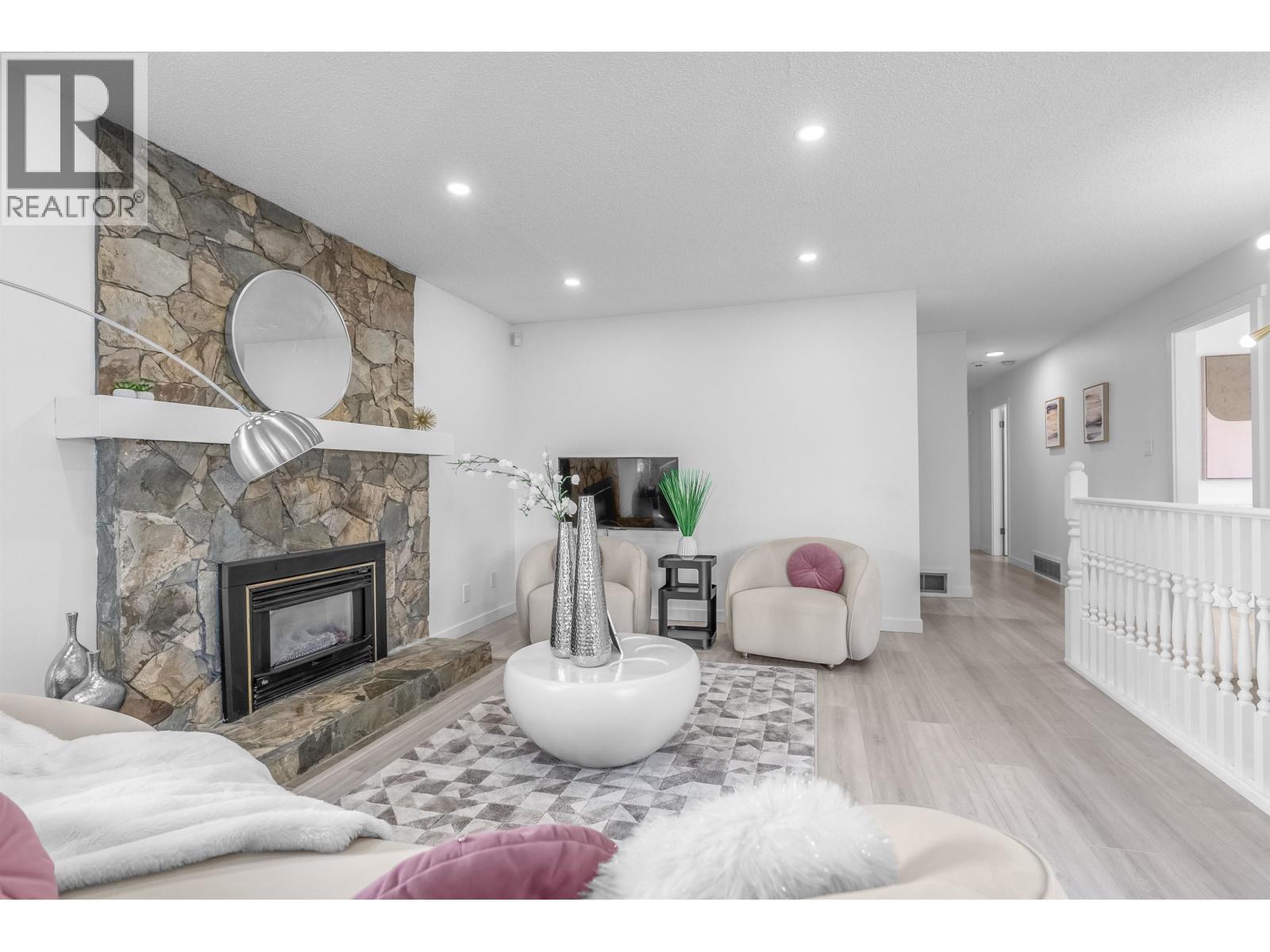 3515 Richmond Street, Richmond, British Columbia  V7E 2W2 - Photo 3 - R3086198