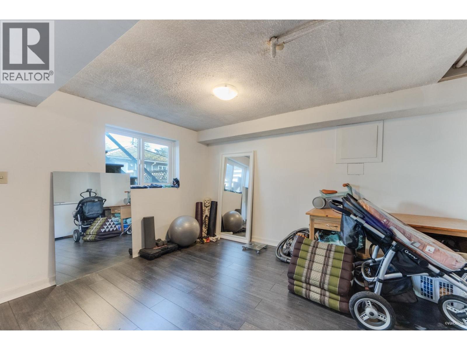 4736 Knight Street, Vancouver, British Columbia  V5N 3N2 - Photo 13 - R3086205