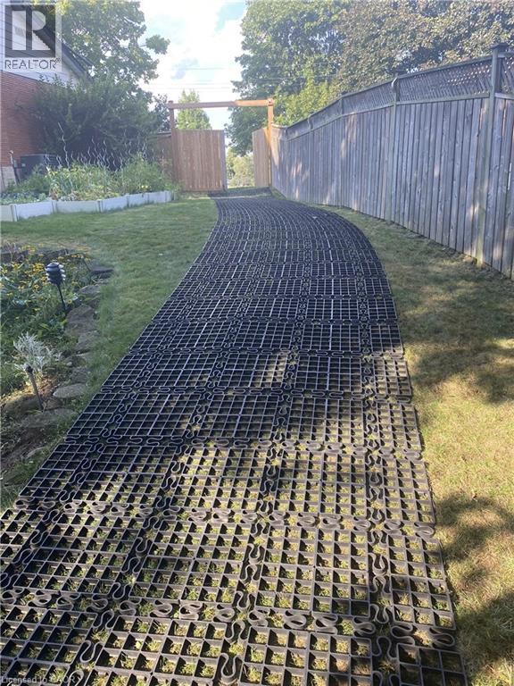 2036 Mountainside Drive, Burlington, Ontario  L7P 1A7 - Photo 42 - 40802432