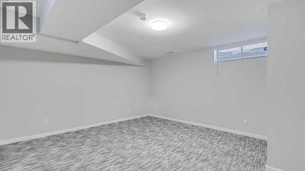 3667 Sierra Morena Road Sw, Calgary, Alberta  T3H 3A6 - Photo 36 - A2277088