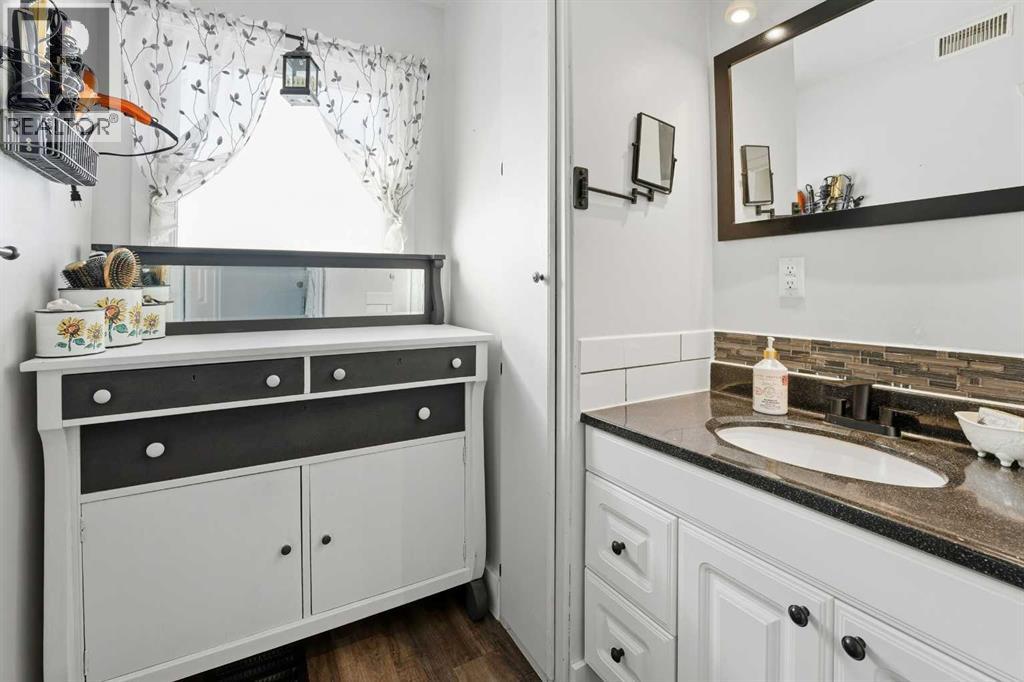 392030a Range Road 8-0, Rocky Mountain House, Alberta  T4T 2A4 - Photo 16 - A2279940