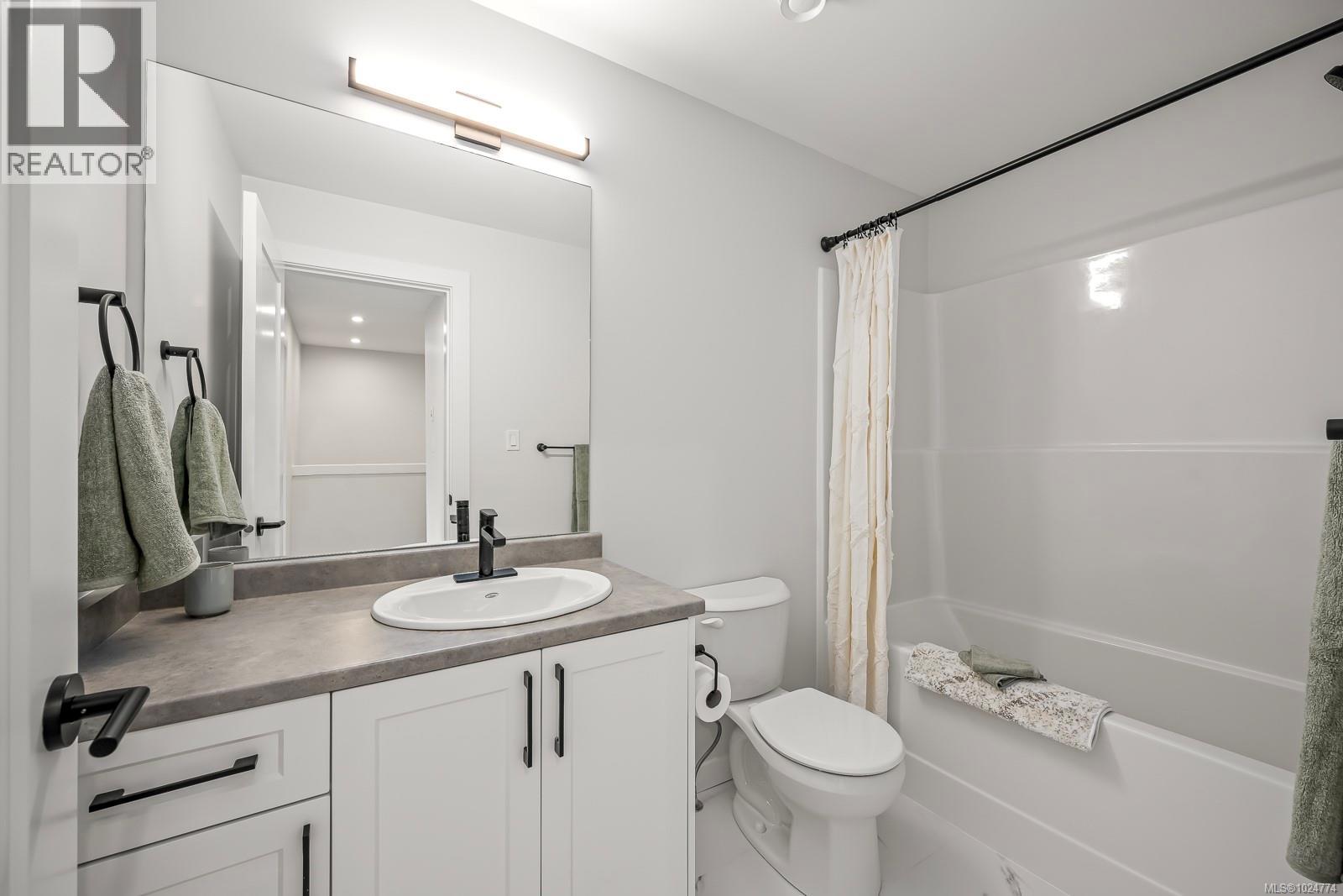 1 444 Fisher Rd, Campbell River, British Columbia  V9W 0H8 - Photo 10 - 1024774