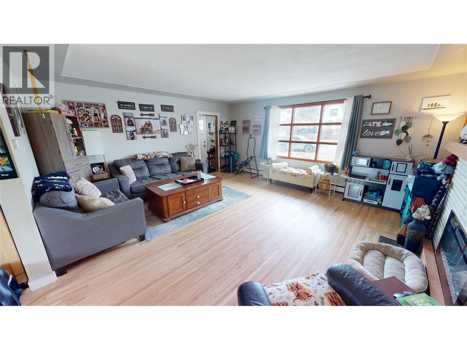 333 10th Avenue S, Cranbrook, British Columbia  V1C 2N5 - Photo 5 - 10374768