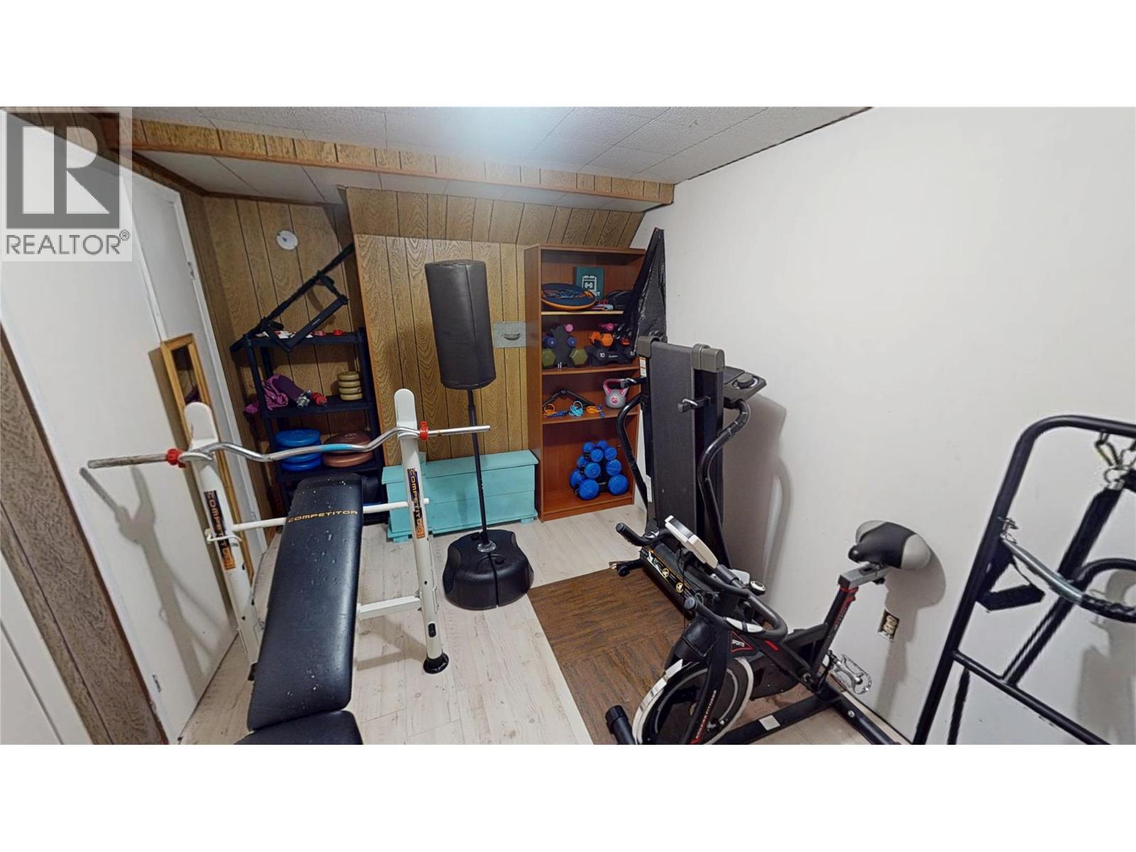 333 10th Avenue S, Cranbrook, British Columbia  V1C 2N5 - Photo 23 - 10374768