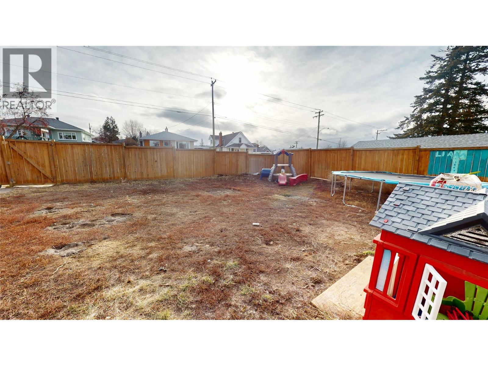 333 10th Avenue S, Cranbrook, British Columbia  V1C 2N5 - Photo 38 - 10374768