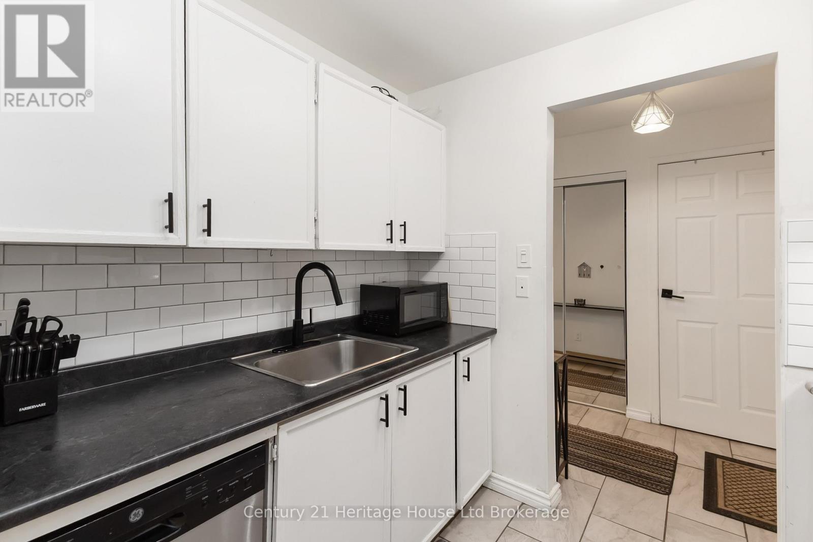 Photo 22 of 31 for 217 - 737 Deveron Crescent