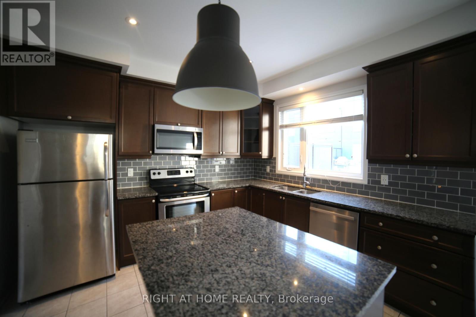 33 - 3019 Creekshore Common, Oakville (Go Glenorchy), Ontario  L6M 1L8 - Photo 11 - W12753266