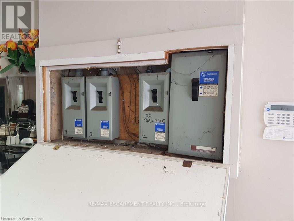 120 Parkdale Avenue N, Hamilton, Ontario  L8H 5W9 - Photo 14 - X12294559