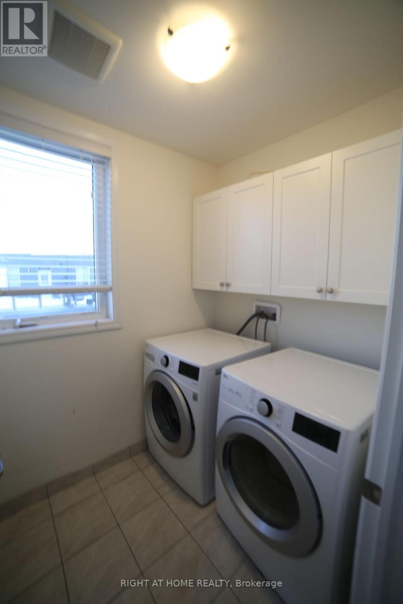 33 - 3019 Creekshore Common, Oakville (Go Glenorchy), Ontario  L6M 1L8 - Photo 16 - W12753266