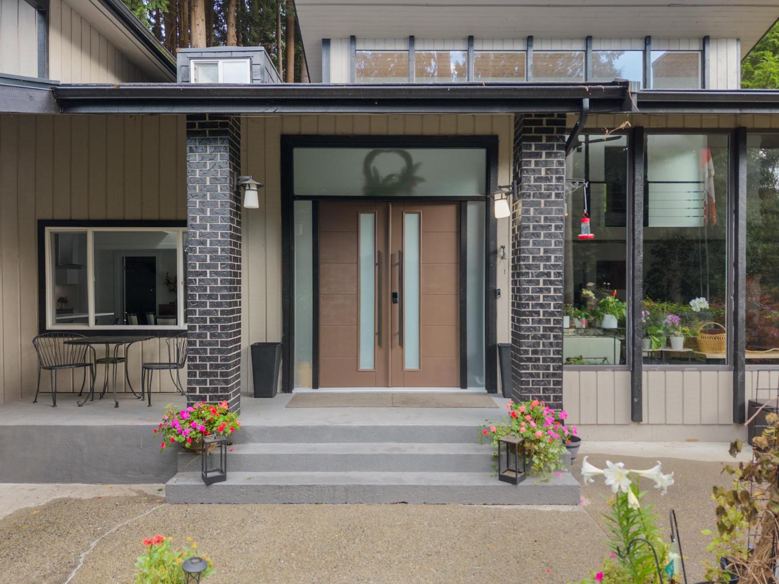 24411 56 Avenue, Langley, British Columbia  V2Z 1B8 - Photo 2 - R3085730