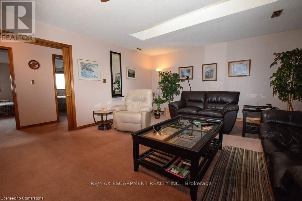 120 Parkdale Avenue N, Hamilton, Ontario  L8H 5W9 - Photo 27 - X12294570