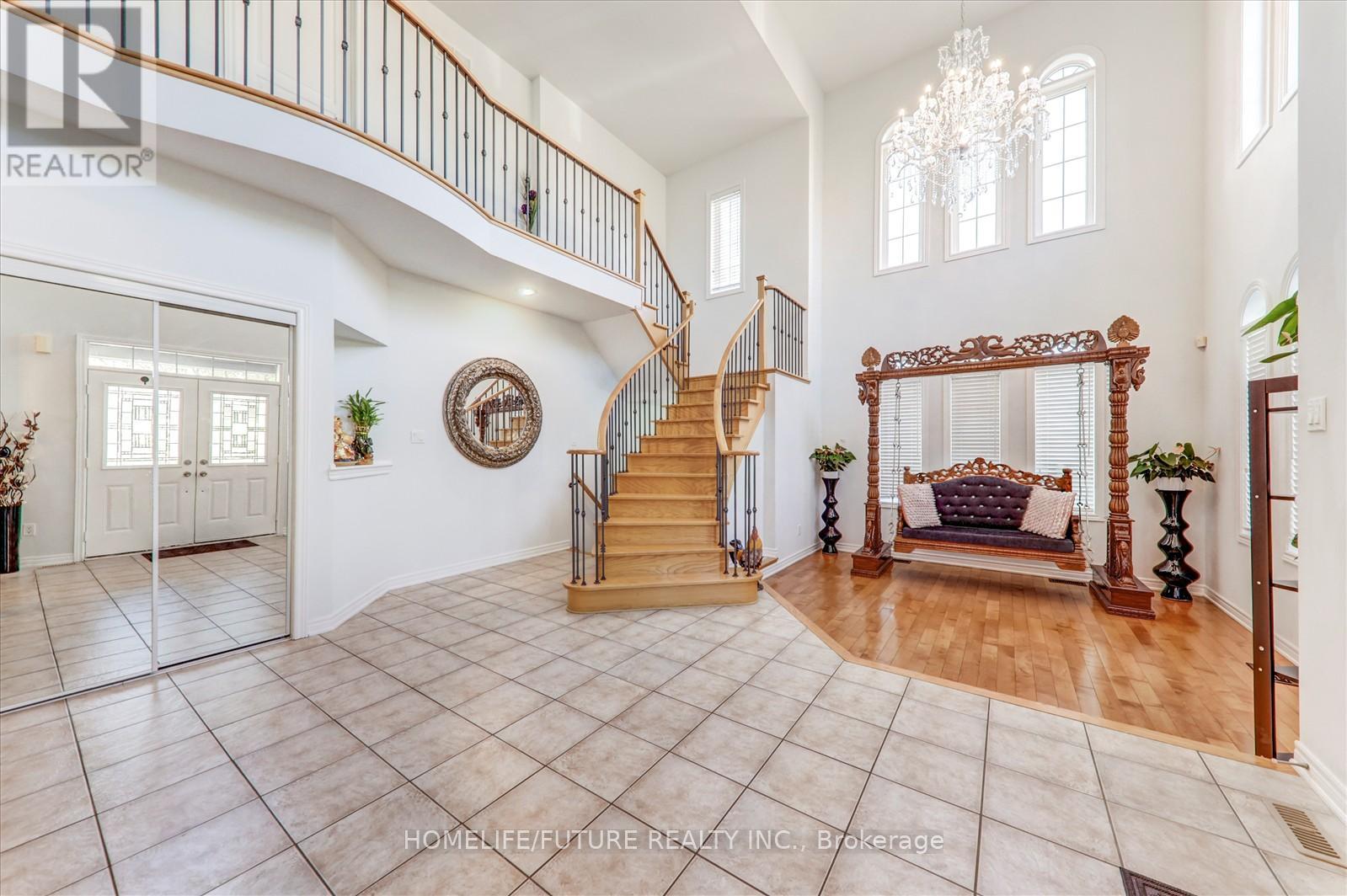 149 Stonechurch Crescent, Markham, Ontario  L6B 0L2 - Photo 11 - N12755272