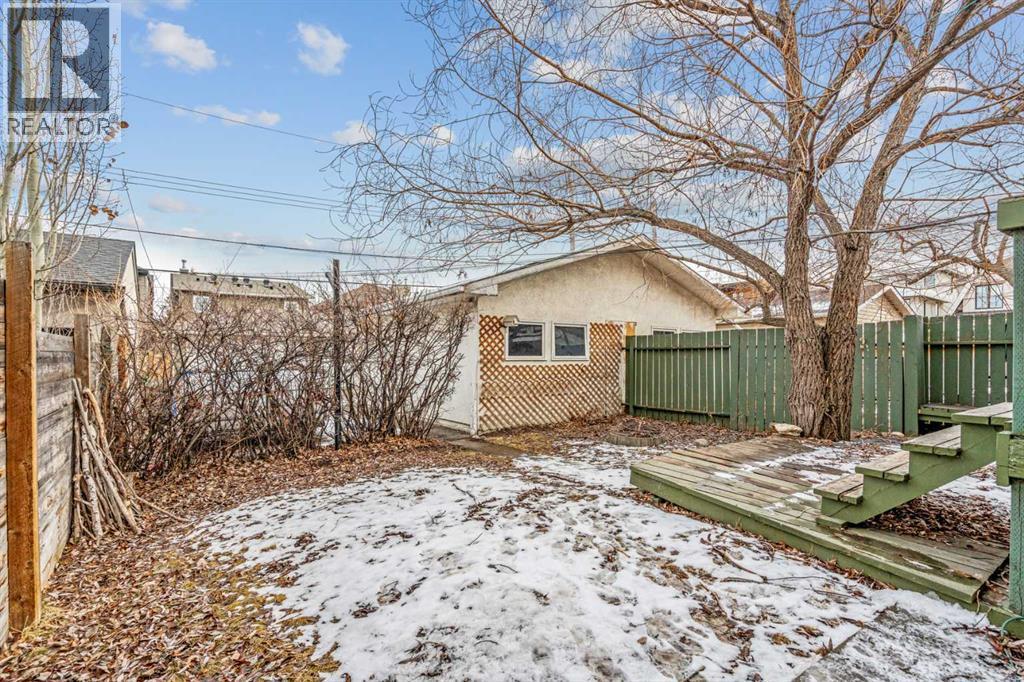 300 & 302 16a Street Nw, Calgary, Alberta  T2N 2C8 - Photo 36 - A2282888