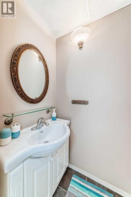 116 Hidden Creek Rise Nw, Calgary, Alberta  T3A 6L4 - Photo 26 - A2283461