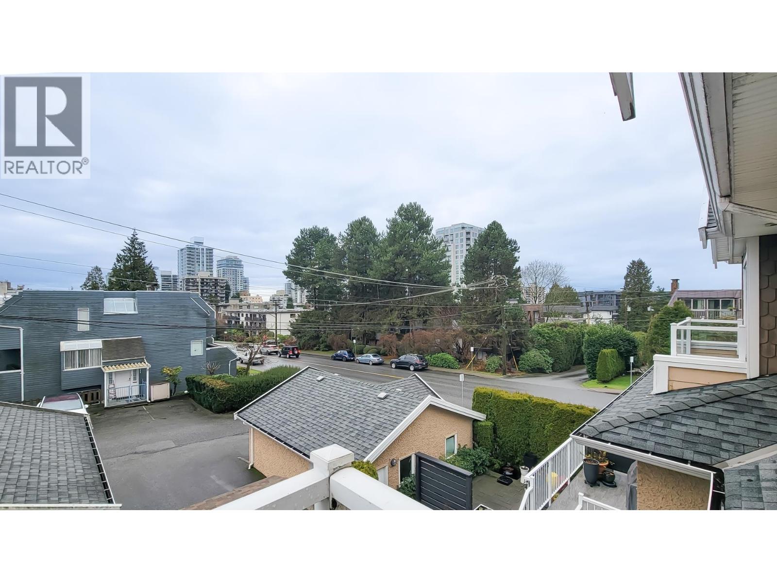 203 E 18th Street, North Vancouver, British Columbia  V7L 2X7 - Photo 28 - R3086233