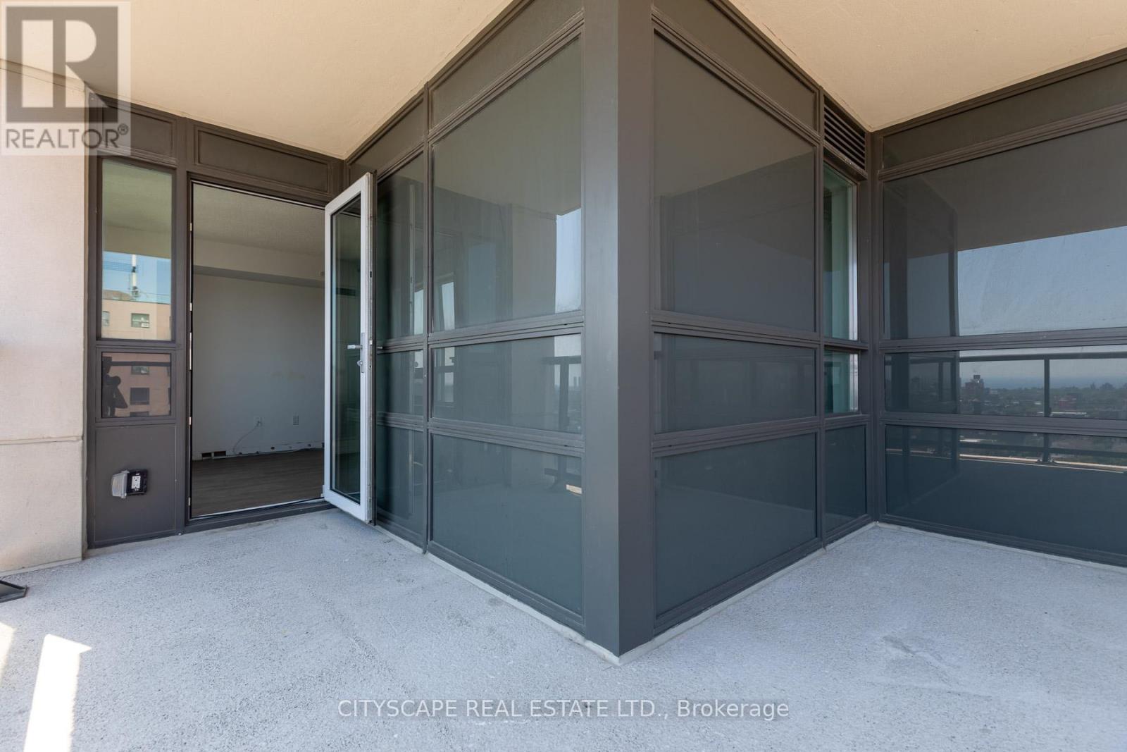 1804 - 1410 Dupont Street, Toronto, Ontario  M6H 0B6 - Photo 9 - W12755304