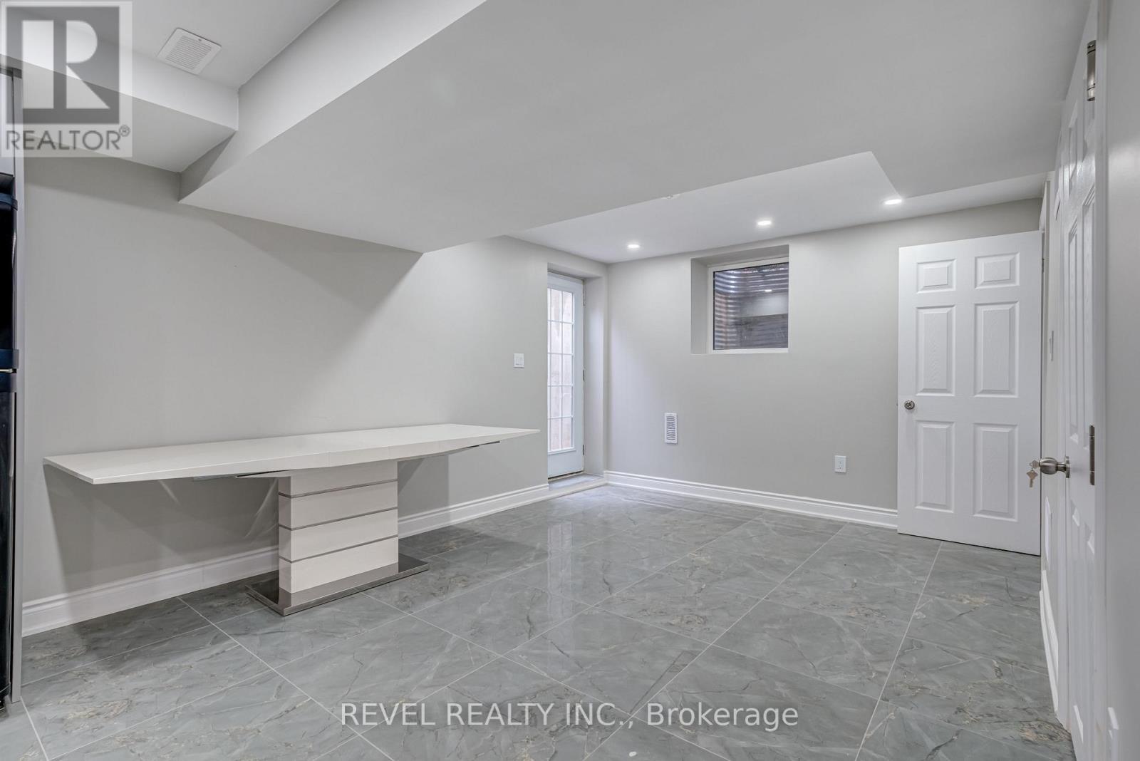 1238 Playter Place, Oakville, Ontario  L6M 2V4 - Photo 13 - W12755332