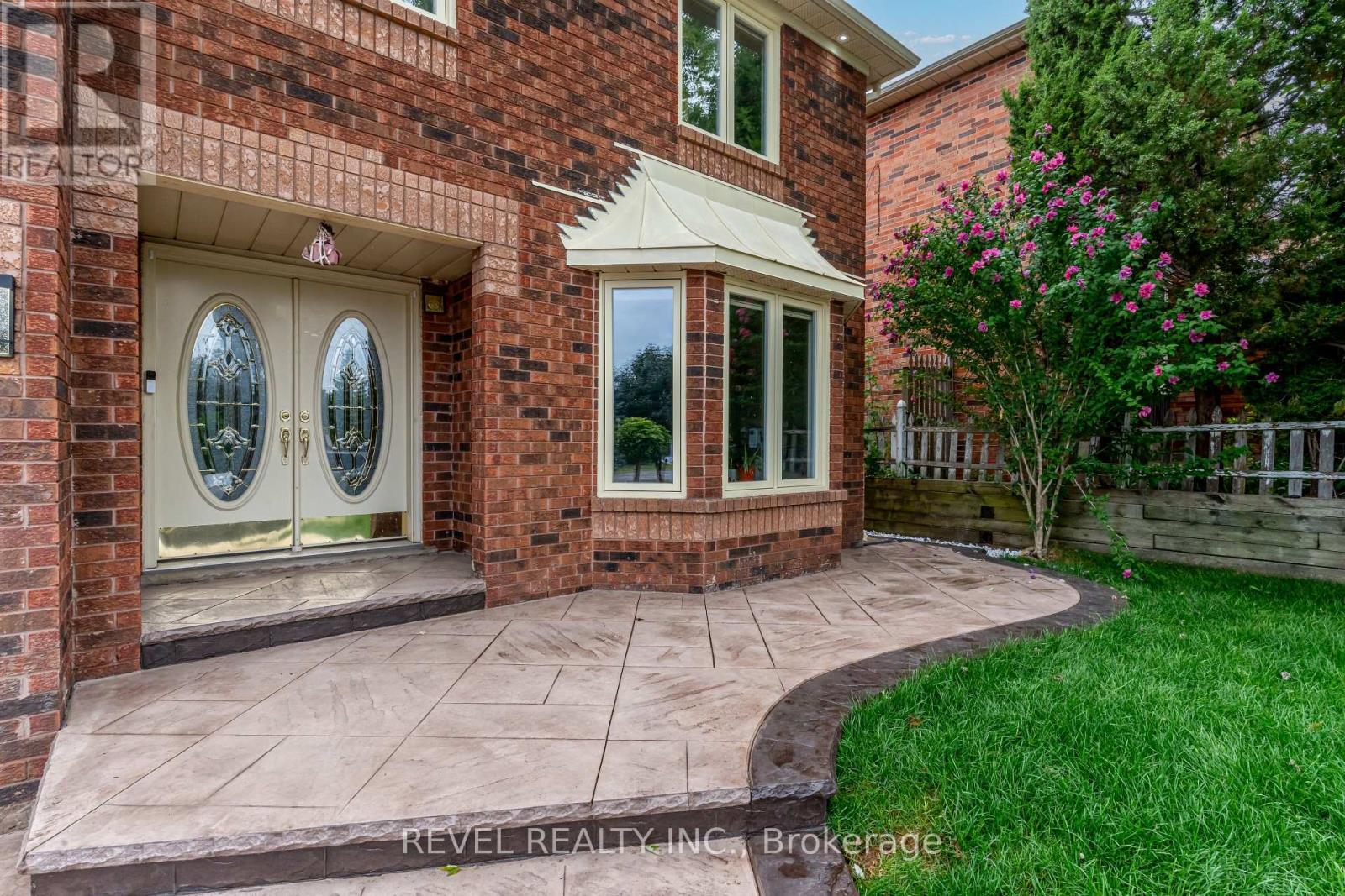 1238 Playter Place, Oakville, Ontario  L6M 2V4 - Photo 5 - W12755332