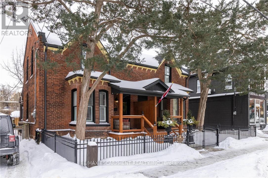 8-10 Ontario Street, Grimsby, Ontario  L3M 3G9 - Photo 2 - X12755292