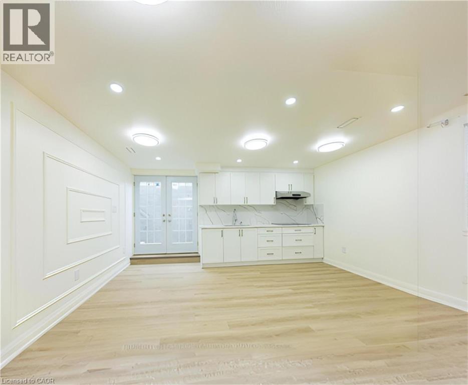 211 Granite Ridge Trail Unit# Lower, Hamilton, Ontario  L8B 1Z1 - Photo 2 - 40802458